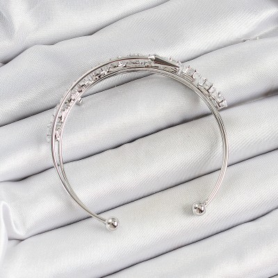 Pirinç Gümüş Renk Arpa Zirkon Taşlı Kadın Bileklik