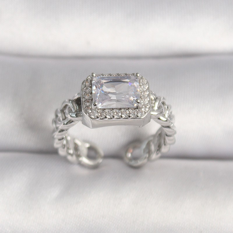 Pirinç Gümüş Renk Ayarlanabilir Zincir Kare Zirkon Taşlı Kadın Yüzük