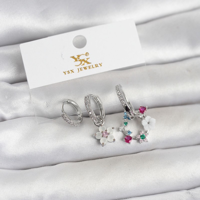 Pirinç Gümüş Renk Çiçek Model 3'lü Kadın Küpe