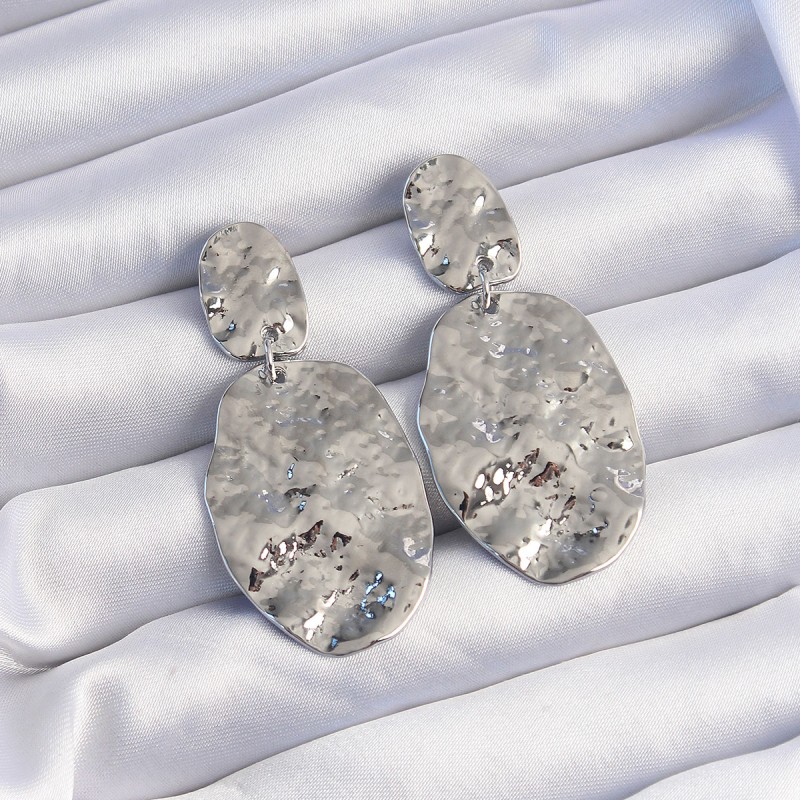 Pirinç Gümüş Renk Ezme Plaka Küpe