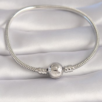 Pirinç Gümüş Renk İşleme Detay Charm Model Kadın Bileklik