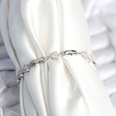 Pirinç Gümüş Renk Kalp Model Kadın Bileklik