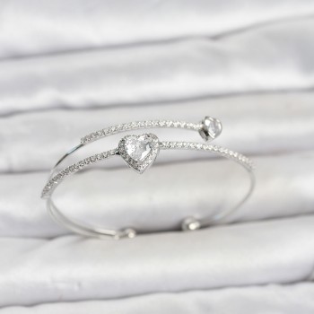 Pirinç Gümüş Renk Kalp Model Zirkon Taşlı Kadın Bileklik