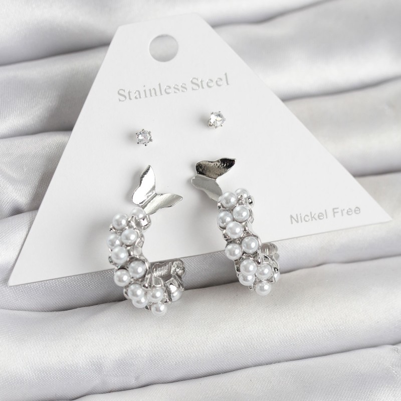 Pirinç Gümüş Renk Kelebek Detaylı Kadın Küpe Seti