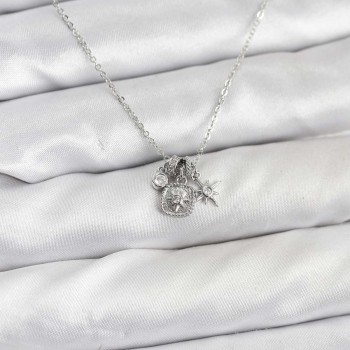 Pirinç Gümüş Renk Minimal Charmlı Kadın Kolye