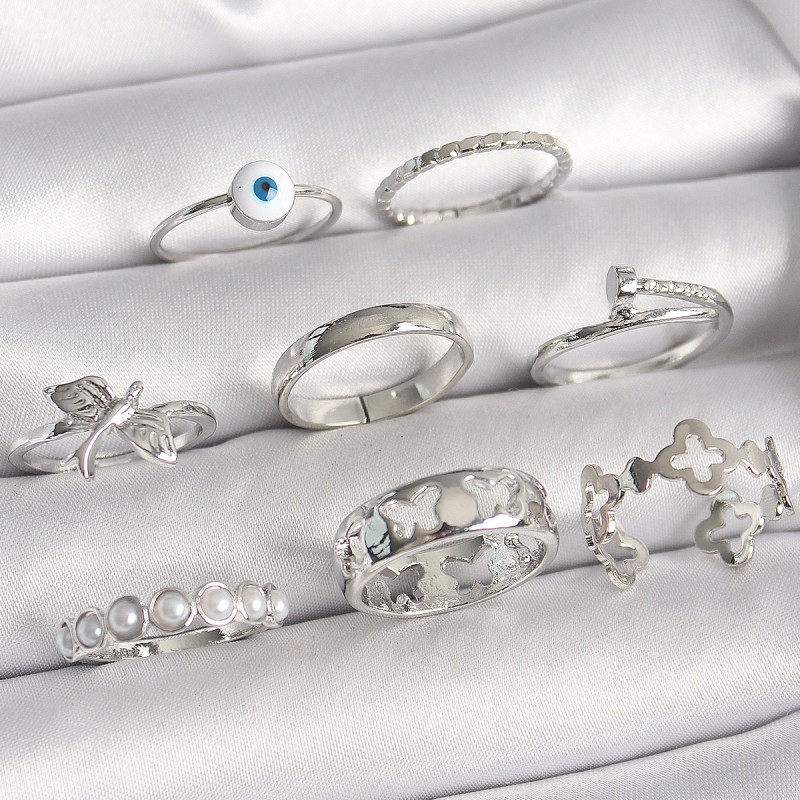 Pirinç Gümüş Renk Nazar Boncuk Detay İncili Kelebek İşlemeli Kadın Yüzük Kombini