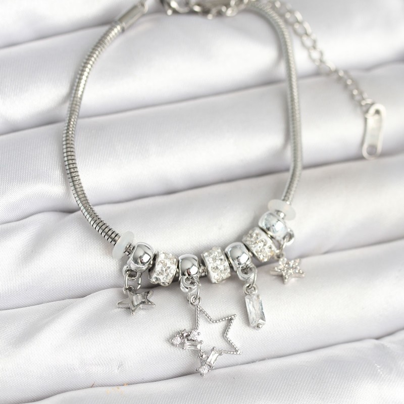 Pirinç Gümüş Renk Yıldız Charmlı Kadın Bileklik