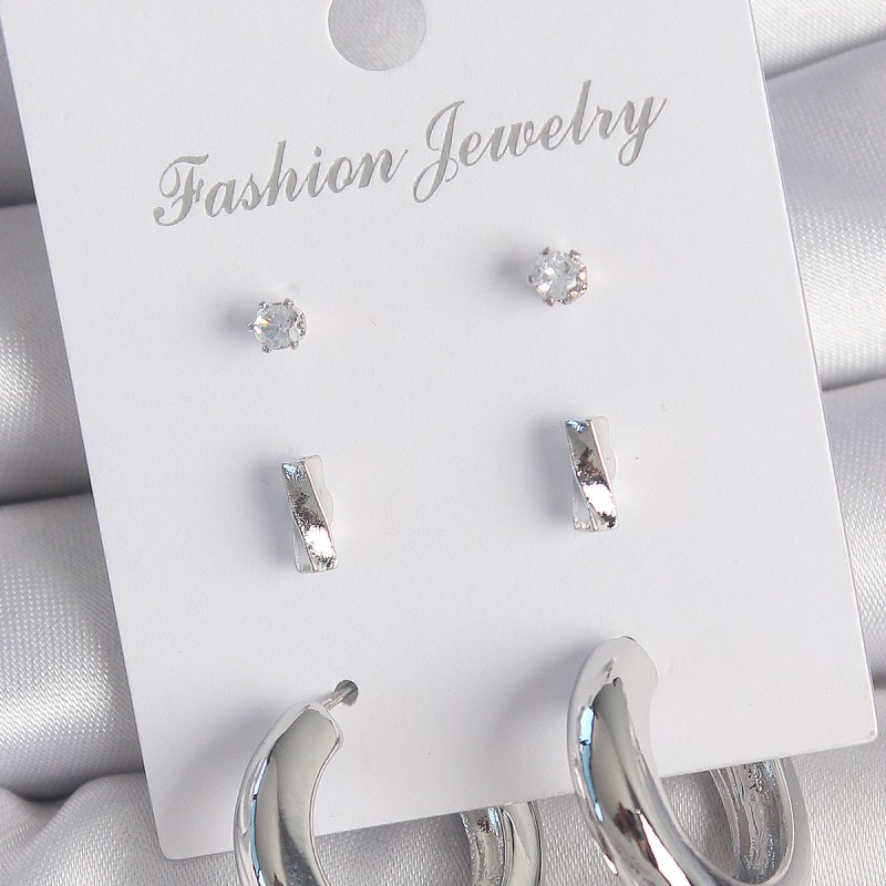 Pirinç Gümüş Renk Zirkon Taş Detay Halka Model 3 Çift Kadın Küpe Seti