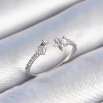 Pirinç Gümüş Renk Zirkon Taş Detay Yıldız Model Kadın Yüzük