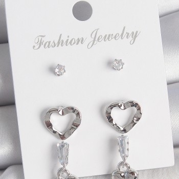 Pirinç Gümüş Renk Zirkon Taş Detaylı Sallantı Model 2 Çift Kadın Küpe Seti