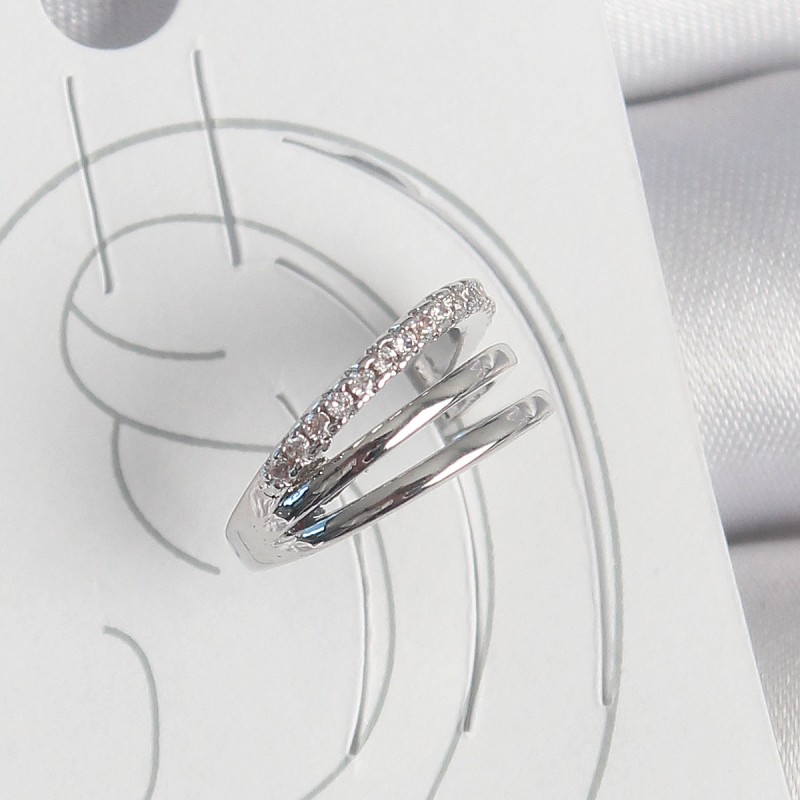 Pirinç Gümüş Renk Zirkon Taşlı 3'Lü Sıralı Model Kadın Kıkırdak Küpe