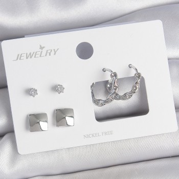 Pirinç Gümüş Renk Zirkon Taşlı Burgu Halka Model Kare Detay 3 Çift Kadın Küpe Seti