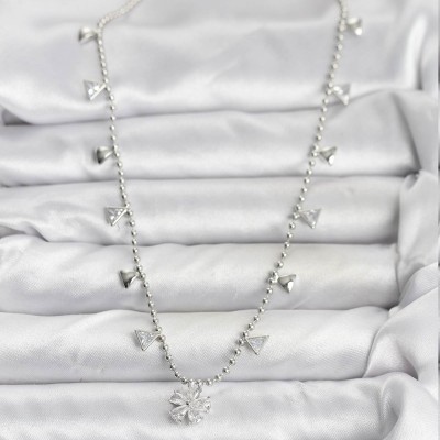 Pirinç Gümüş Renk Zirkon Taşlı Çiçek Model Kadın Kolye