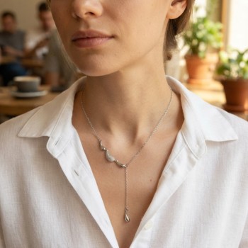 Pirinç Gümüş Renk Zirkon Taşlı Damla Model Kadın Kolye