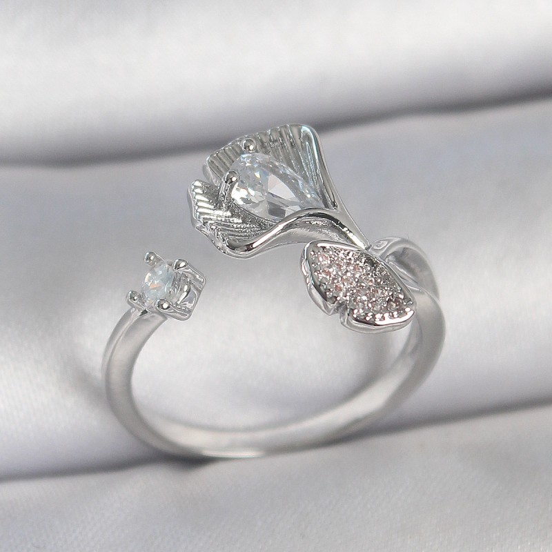 Pirinç Gümüş Renk Zirkon Taşlı Deniz Kabuğu Model Ayarlanabilir Kadın Yüzük