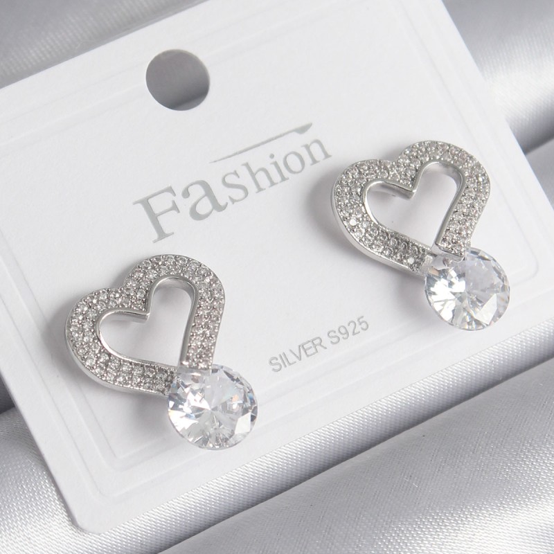 Pirinç Gümüş Renk Zirkon Taşlı Kalp Model Damla Taş Detay Kadın Küpe