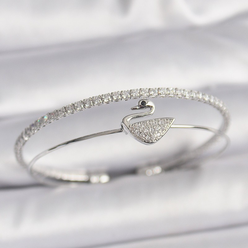 Pirinç Gümüş Renk Zirkon Taşlı Kuğu Model Kadın Bileklik