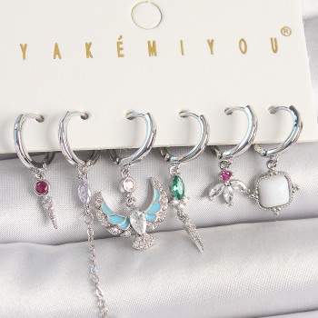 Pirinç Gümüş Renk Zirkon Taşlı Kuş Figür Çiçek Detay 6'Lı Kadın Kombin Küpe