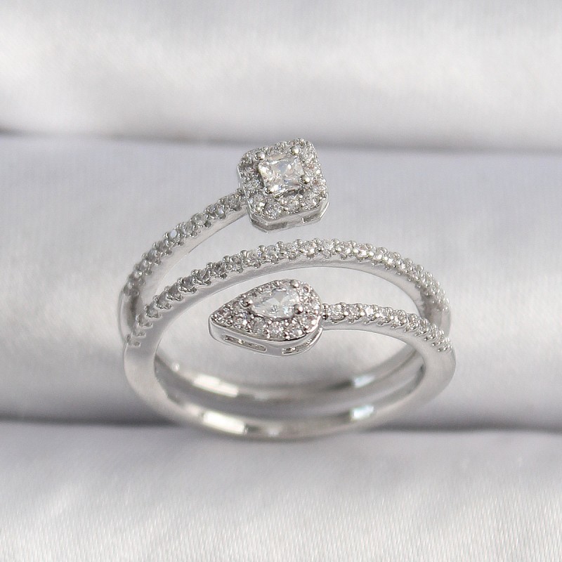 Pirinç Gümüş Renk Zirkon Taşlı Ok Model VIP Seri Kadın Yüzük