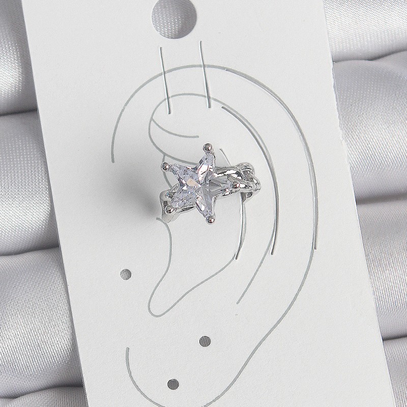 Pirinç Gümüş Renk Zirkon Taşlı Yıldız Model Kadın Kıkırdak Küpe