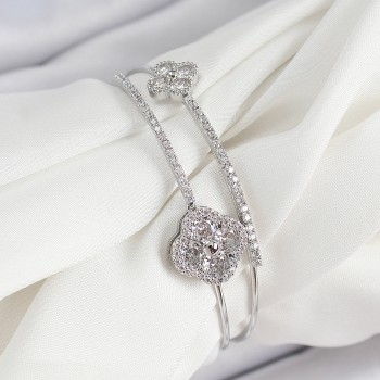 Pirinç Gümüş Renk Zirkon Taşlı Yonca Model 2'li Kadın Bileklik