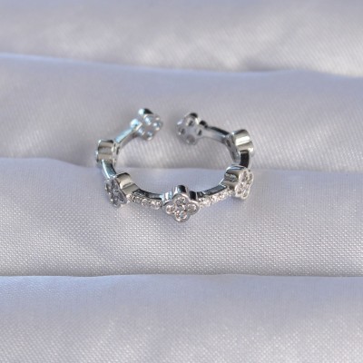 Pirinç Gümüş Renk Zirkon Taşlı Yonca Model Ayarlanabilir Yüzük