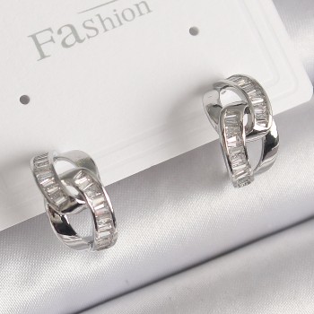 Pirinç Gümüş Renk Zirkon Taşlı Zincir Model Kadın Küpe