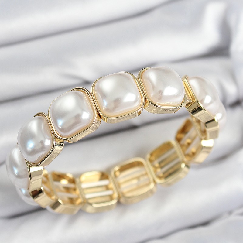 Pirinç Kare İnci Model Gold Renk Lastikli Kadın Bileklik