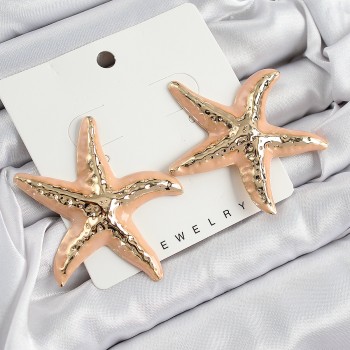 Pirinç Krem Deniz Yıldızı Model Vintage Kadın Küpe