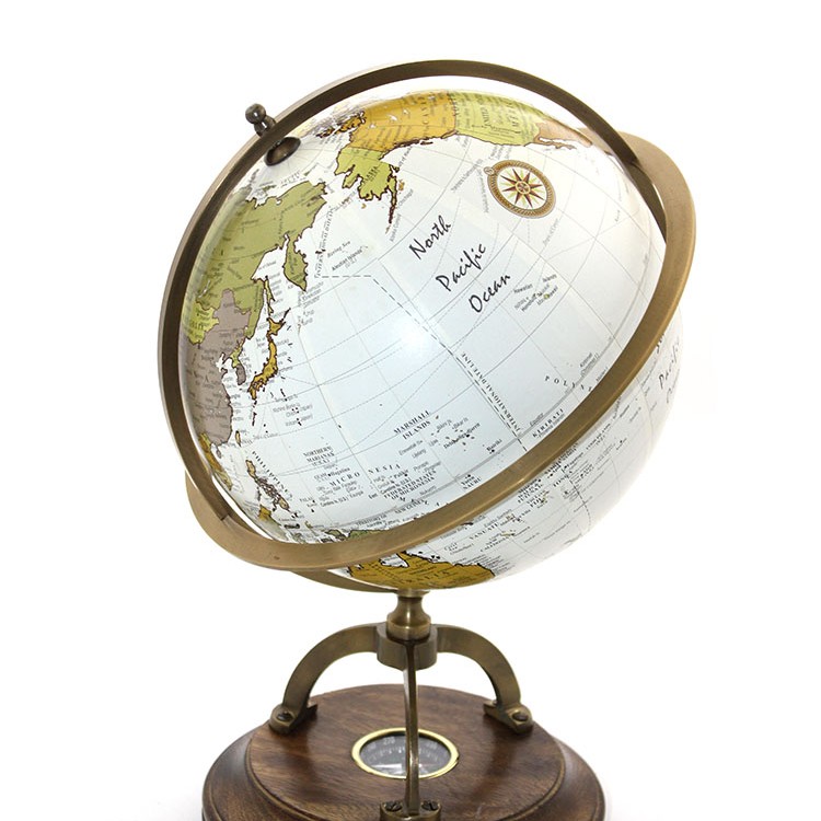 Pirinç Pusulalı Dünya Küresi