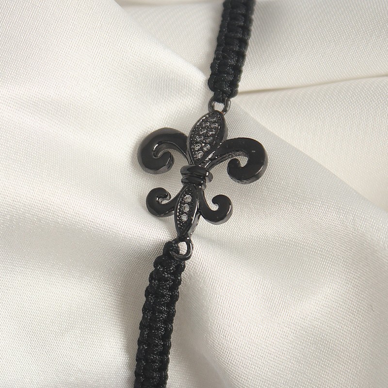 Pirinç Siyah Renk Zirkon Taş İşlemeli Zambak Figür Asansörlü Makrome Model Kadın Bileklik