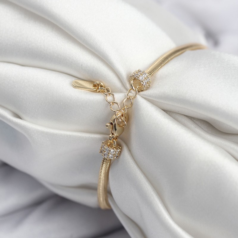 Pirinç VIP Seri Gold Renk Kutup Yıldızı Model Kadın Bileklik