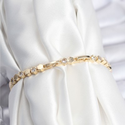 Pirinç VIP Seri Gold Renk Petek Model Kadın Bileklik