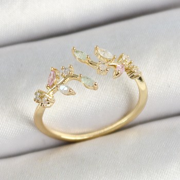 Pirinç Yaprak Figürlü Zirkon Taşlı Gold Renk Ayarlanabilir Kadın Yüzük