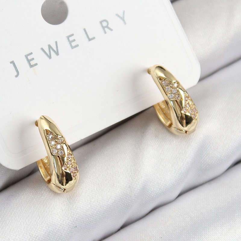 Pirinç Zirkon Taş Desenli Model Gold Renk Kadın Küpe