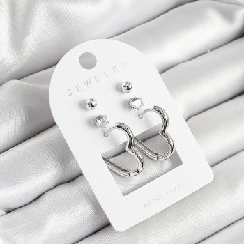 Pirinç Zirkon Taş Ve Kalp Figürlü Gümüş Renk 3'lü Çift Kadın Küpe Set