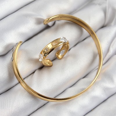 Pirinç Zirkon Taşlı Ayrık Model Gold Renk Bileklik Yüzük Set