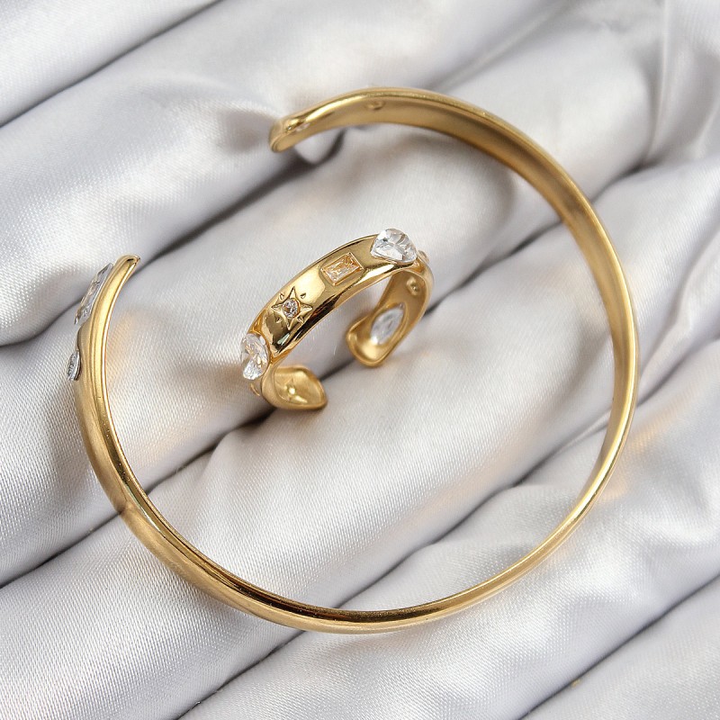 Pirinç Zirkon Taşlı Ayrık Model Gold Renk Bileklik Yüzük Set