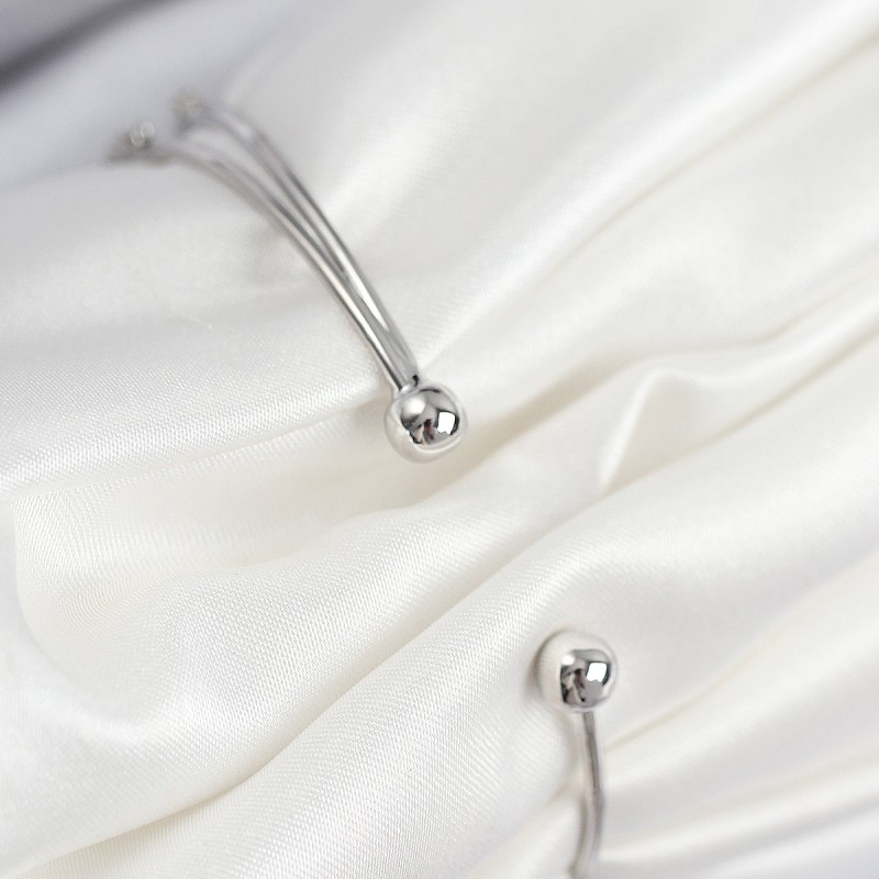 Pirinç Zirkon Taşlı Çiçek Model Gümüş Renk Kadın Bileklik