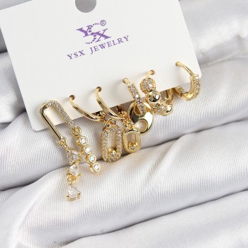 Pirinç Zİrkon Taşlı Dikdörtgen Model Gümüş Renk 3'lü Çift Kadın Küpe