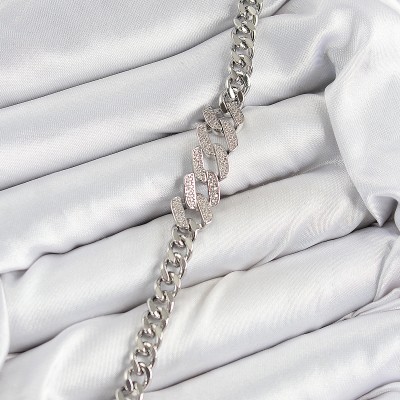 Pirinç Zirkon Taşlı Ezme Küba Zincir Model Gümüş Renk Kadın Bileklik