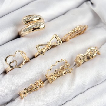 Pirinç Zirkon Taşlı Fiyonk Ve Kalp Model Gold Renk Kadın Yüzük Kombin Set