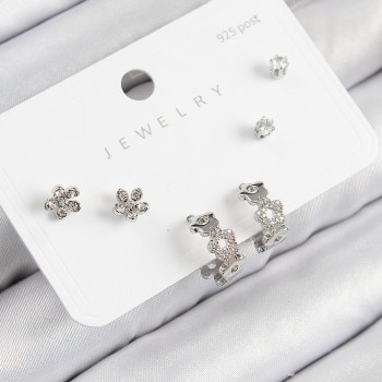 Pirinç Zirkon Taşlı Halka Model Gümüş Renk 925 Ayar Gümüş Çivi Kadın Küpe Set