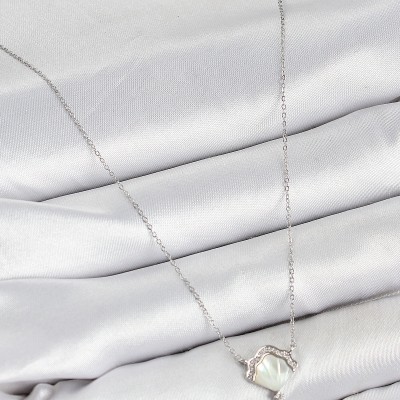 Pirinç Zirkon Taşlı İstiridye Model Gümüş Renk Kadın Kolye