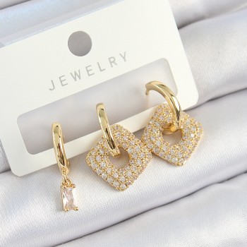 Pirinç Zirkon Taşlı Kare Model Gold Renk 3'lü Çift Kadın Küpe Set