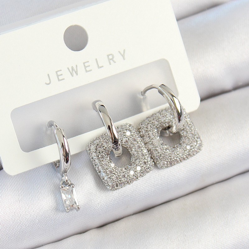 Pirinç Zirkon Taşlı Kare Model Gümüş Renk 3'lü Çift Kadın Küpe Set