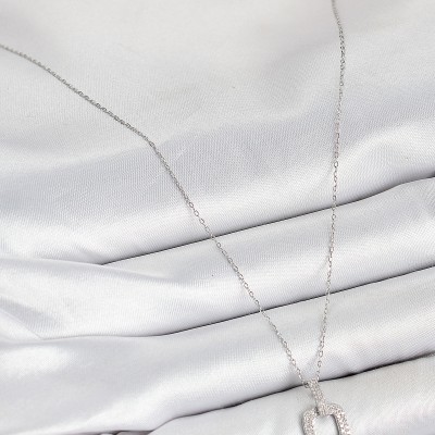 Pirinç Zirkon Taşlı Kare Model Gümüş Renk Kadın Kolye