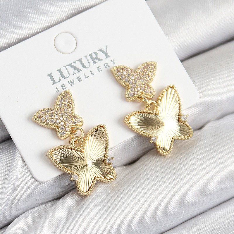 Pirinç Zirkon Taşlı Kelebek Model Gold Renk Kadın Küpe