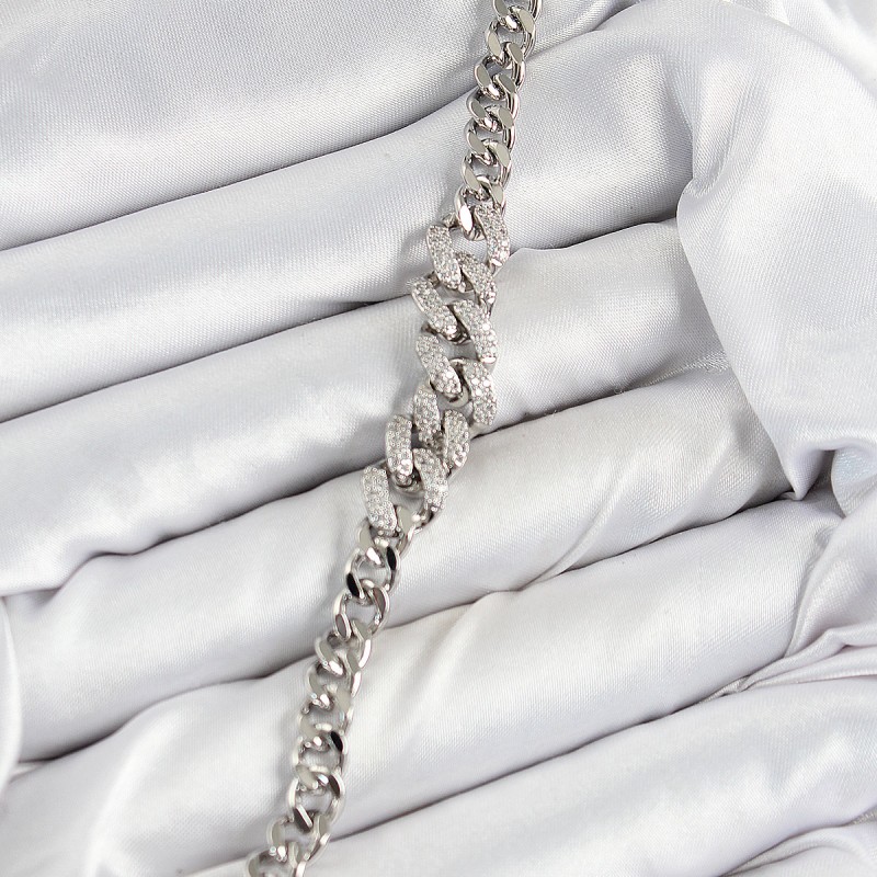 Pirinç Zirkon Taşlı Küba Zincir Model Gümüş Renk Kadın Bileklik