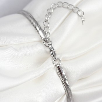 Pirinç Zirkon Taşlı Kutup Yıldızı Model Gümüş Renk Kadın Bileklik